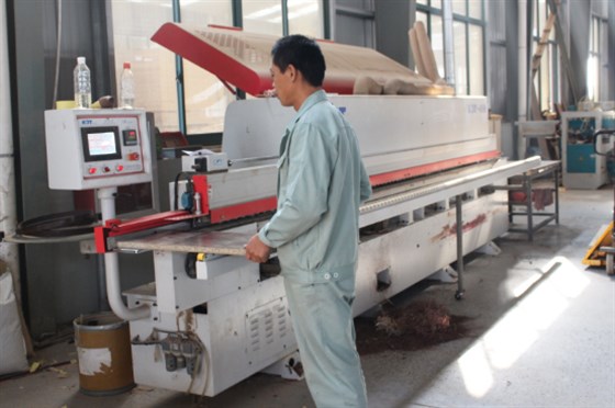 自動封邊機